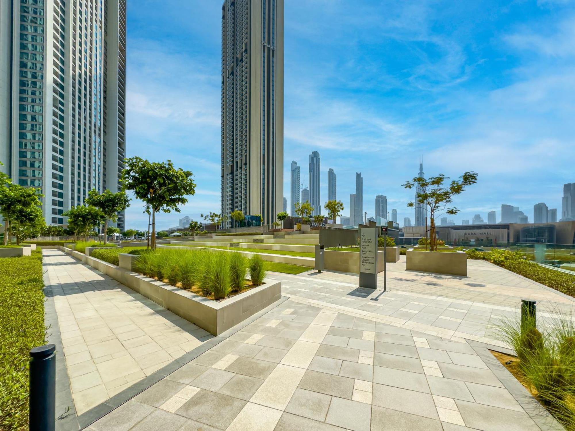 Royal Vista At Downtown Views Ii - Views - Brand New Luxury 2br Dubai
