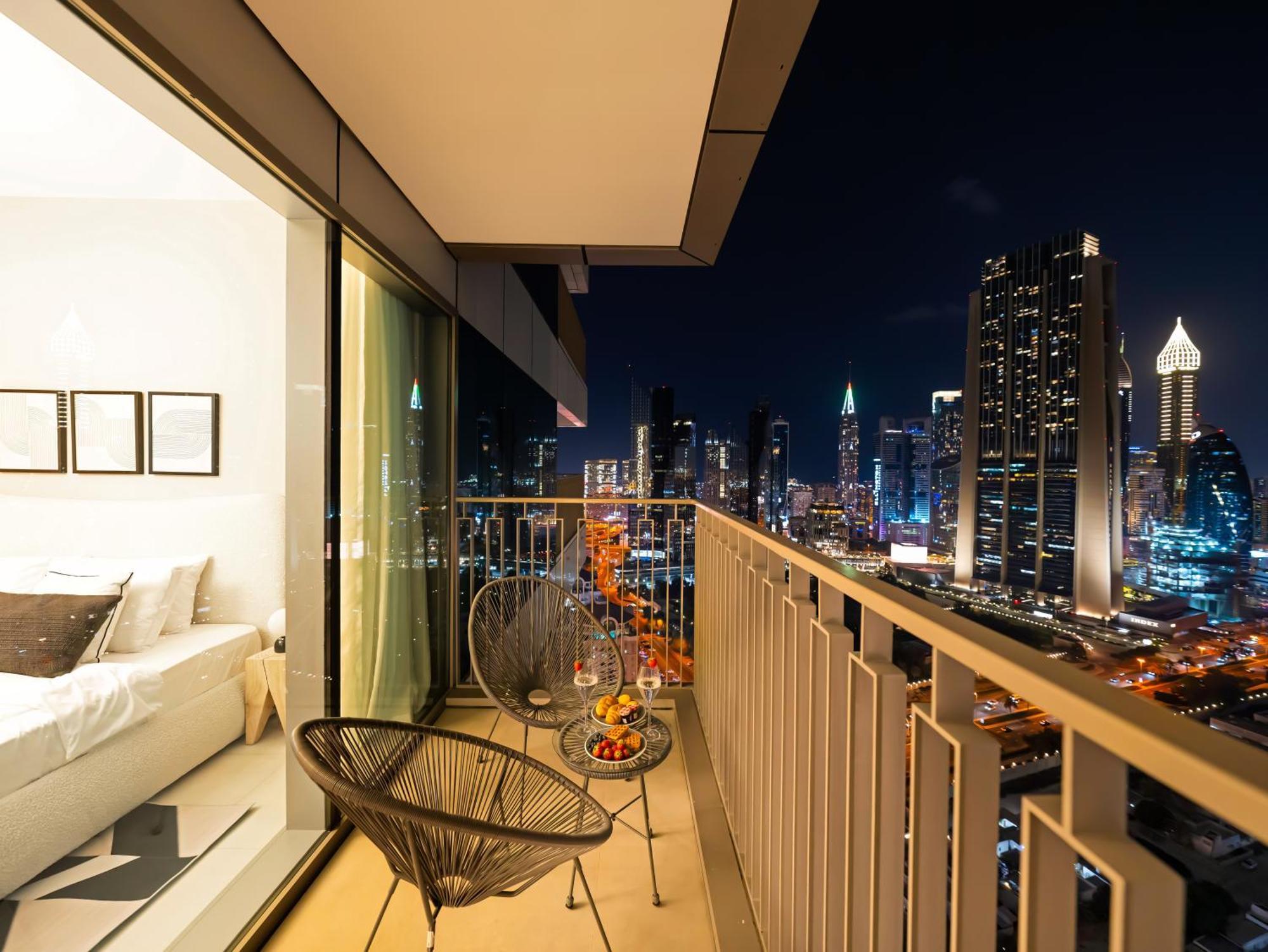 Royal Vista At Downtown Views Ii - Views - Brand New Luxury 2br