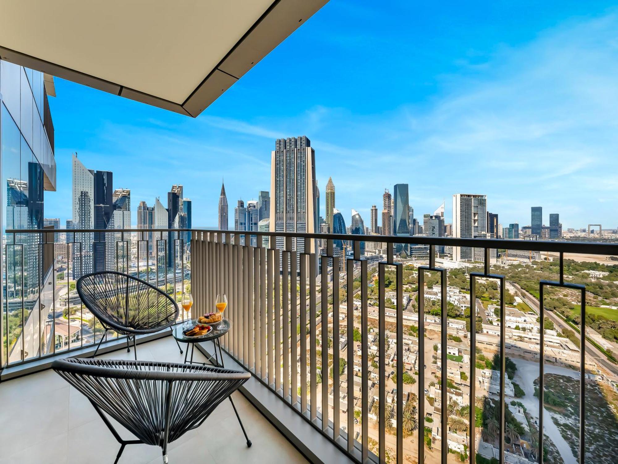 Apartment New Luxurious 2br Between Difc & Downtown Difc View