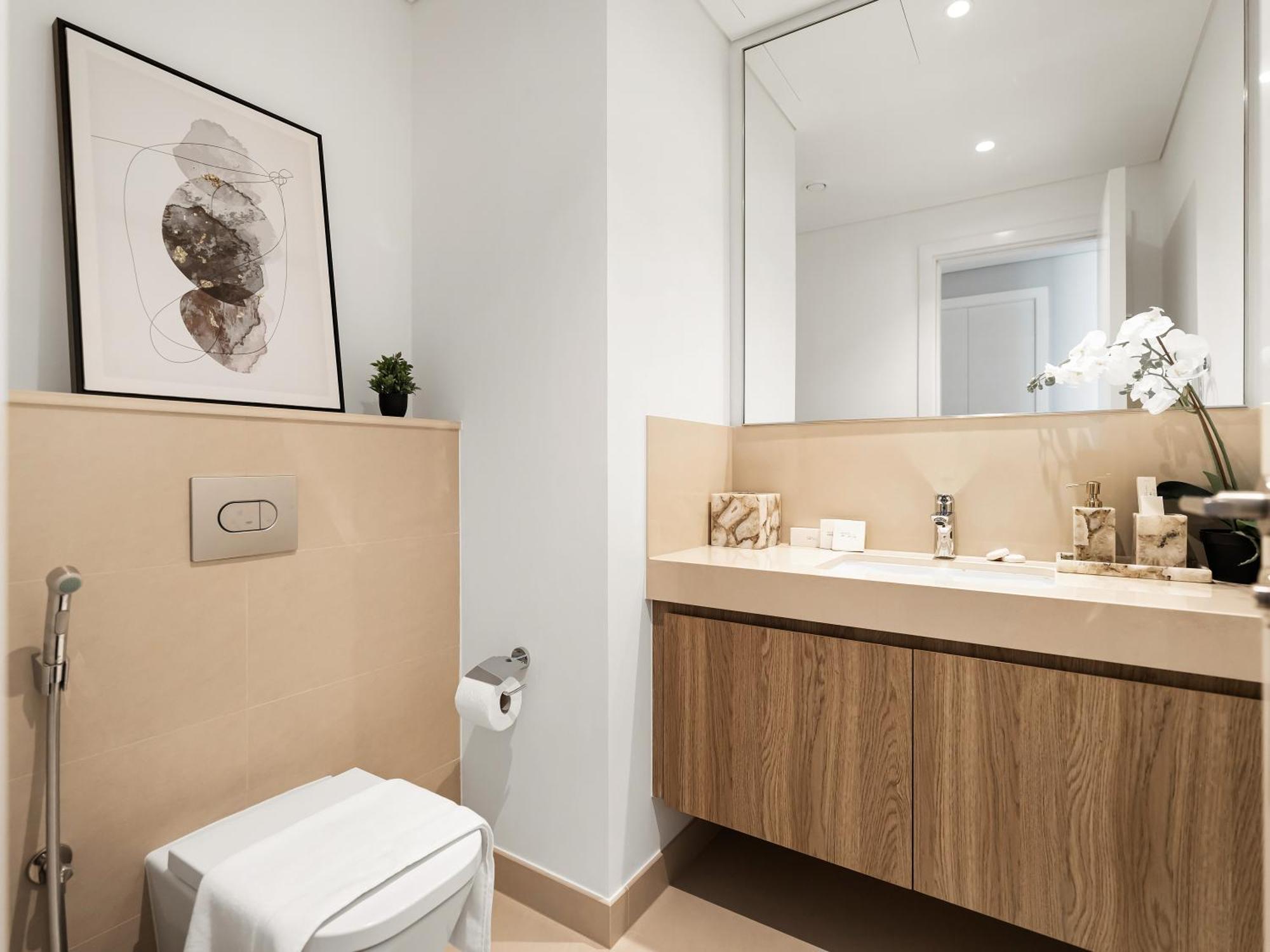 New Luxurious 2br Between Difc & Downtown Difc View Dubai