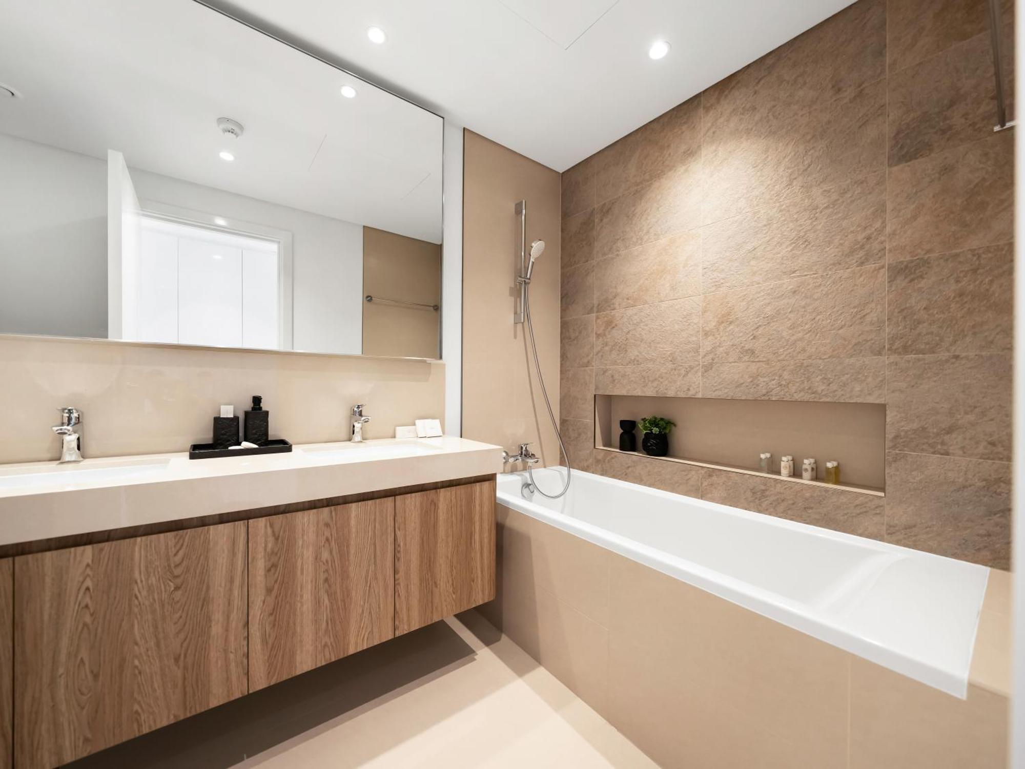 New Luxurious 2br Between Difc & Downtown Difc View Apartment Dubai