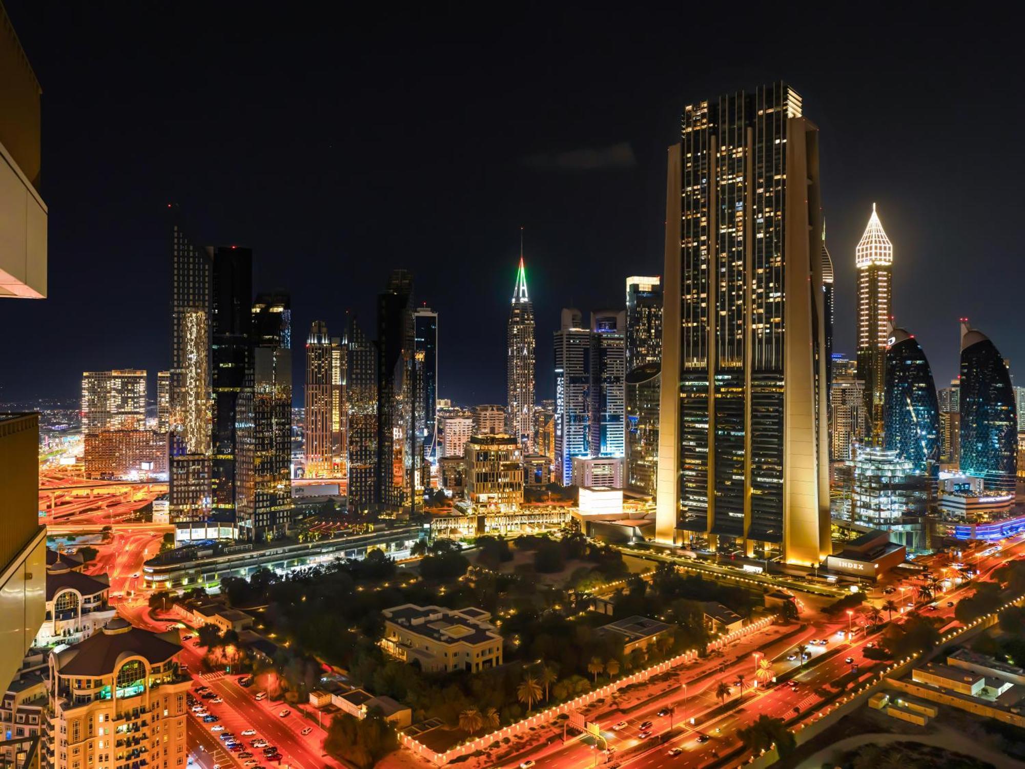 New Luxurious 2br Between Difc & Downtown Difc View