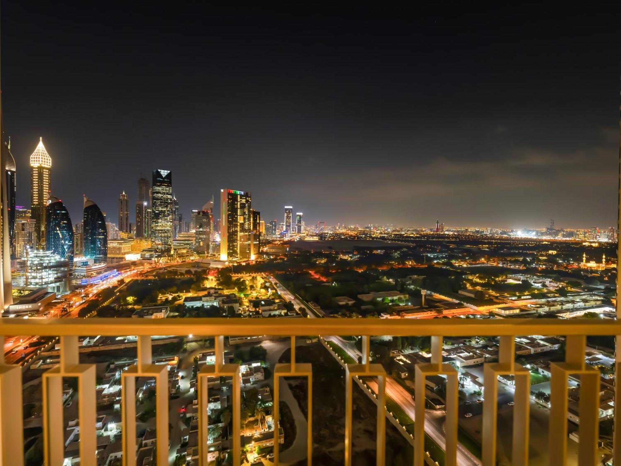Apartment New Luxurious 2br Between Difc & Downtown Difc View